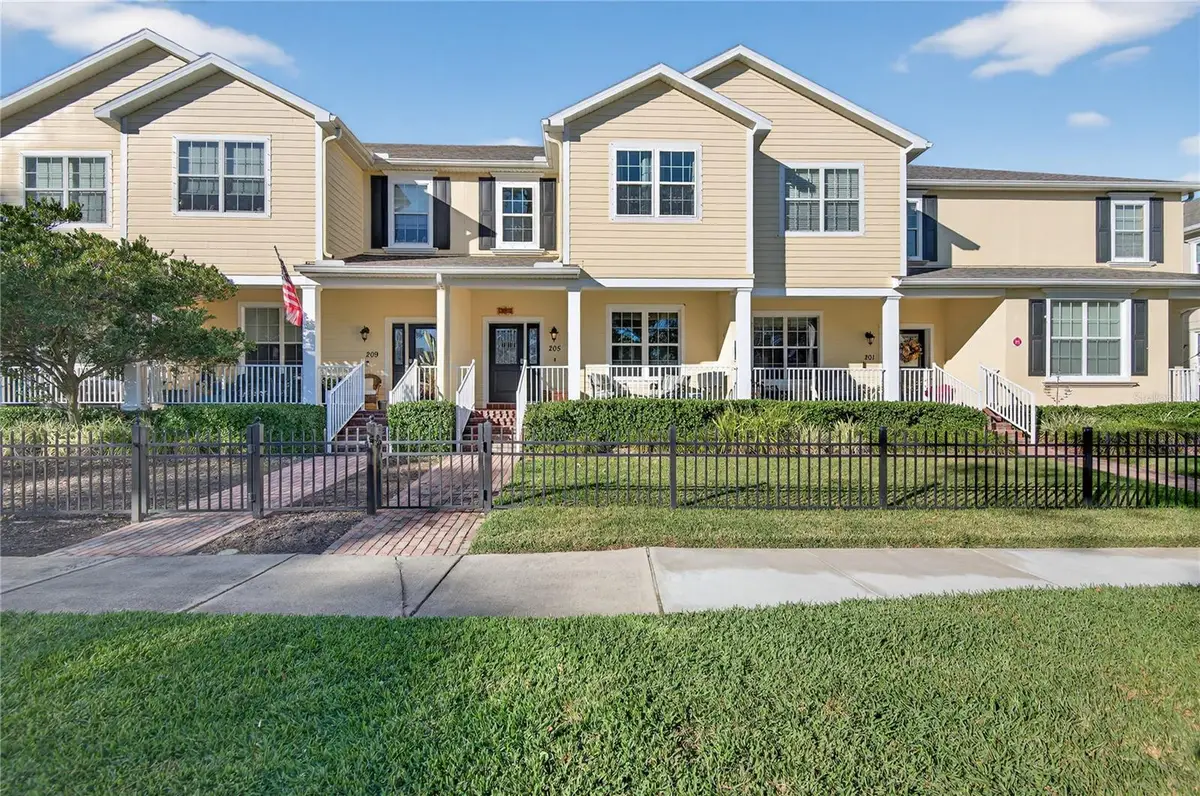 205 49th Avenue N, Saint Petersburg, FL 33703 - Image #1