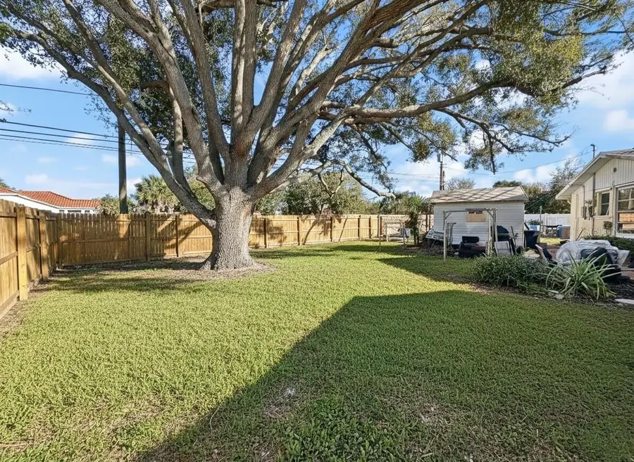 122 Algiers Drive, Venice, FL 34293 - Image #2