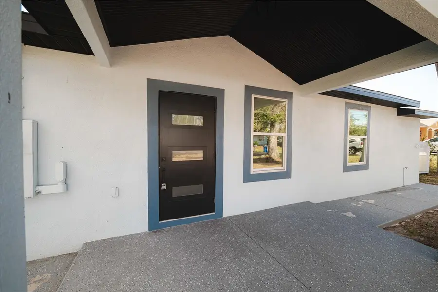 8508 Sunbeam Ln, Tampa, FL 33615 - #2