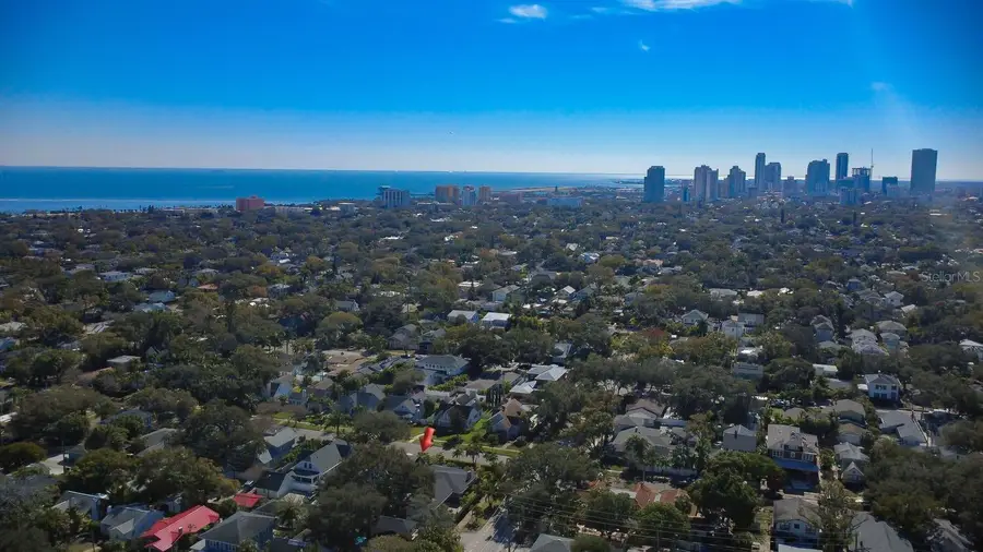 115 21st Avenue Ne, Saint Petersburg, FL 33704 - Image #2