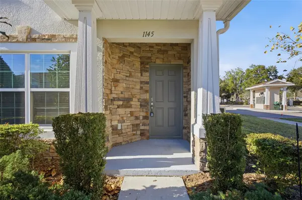 1145 Sleepy Oak Drive, WESLEY CHAPEL, FL 33543