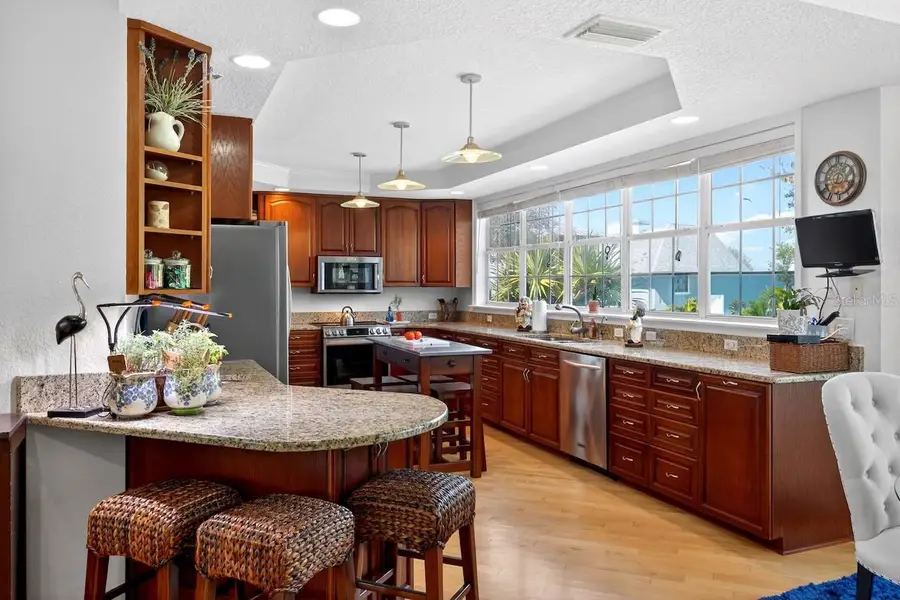 5900 Bayview Circle S, Gulfport, FL 33707 - #2