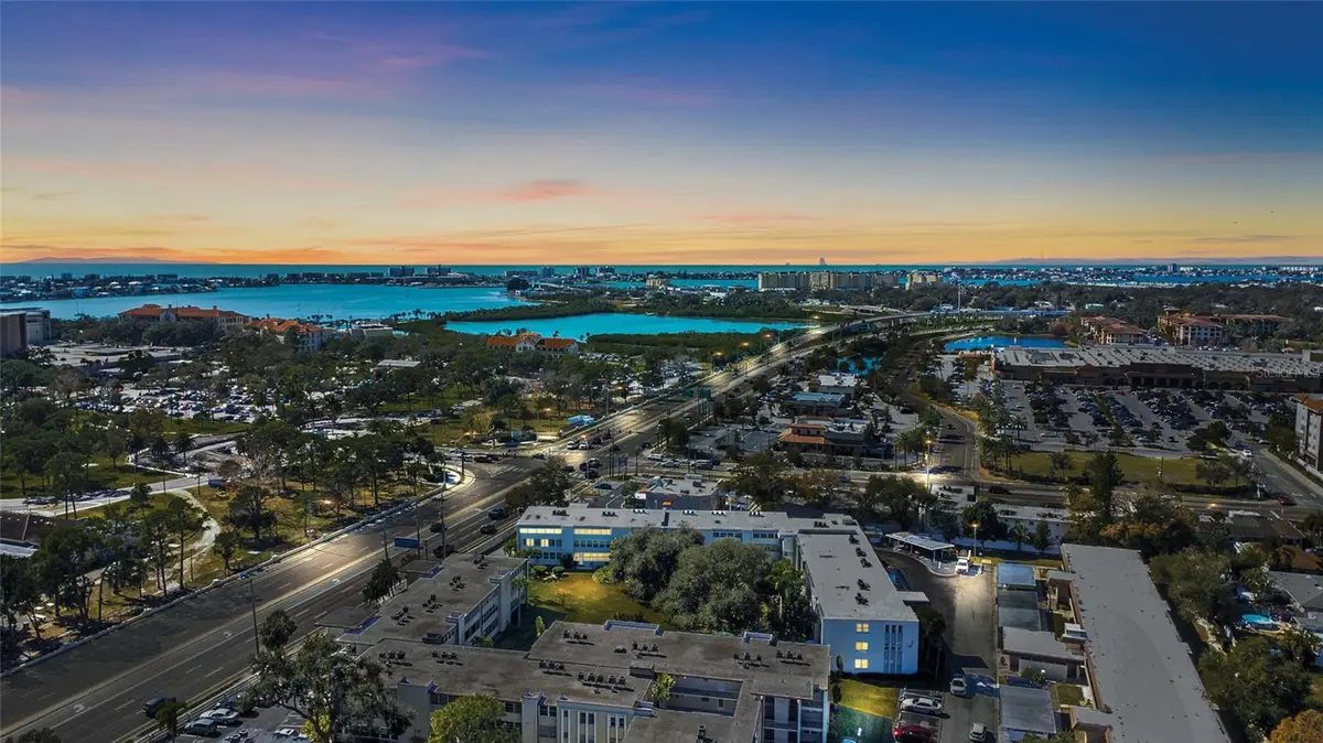 9950 47th Avenue N #104, Saint Petersburg, FL 33708 - Image #1