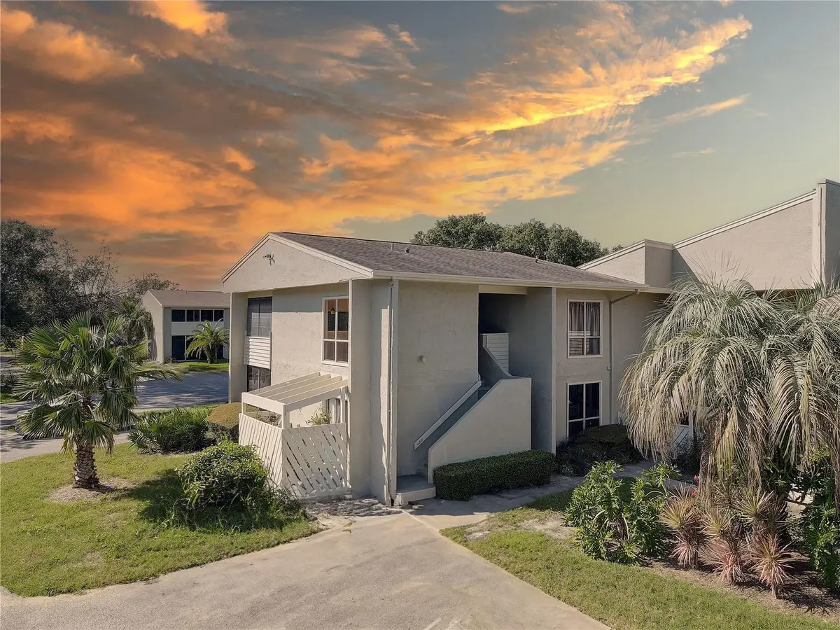 428 Windrush Bay Drive, Tarpon Springs, FL 34689 - Image #1