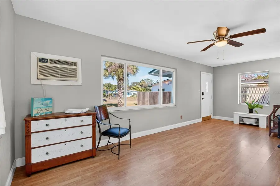 6372 4th Avenue S, Saint Petersburg, FL 33707 - Image #3