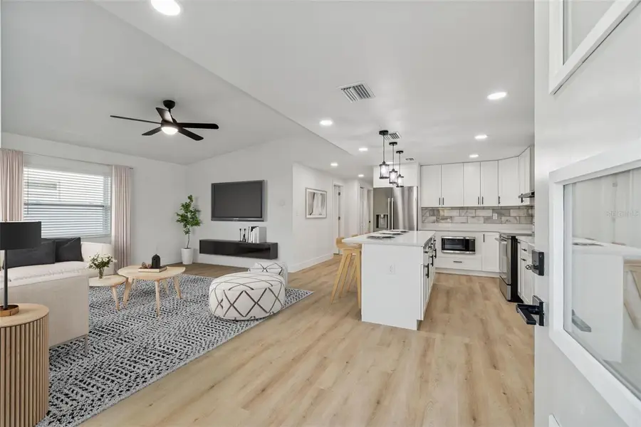 224 Timberlane Drive, Palm Harbor, FL 34683 - Image #3