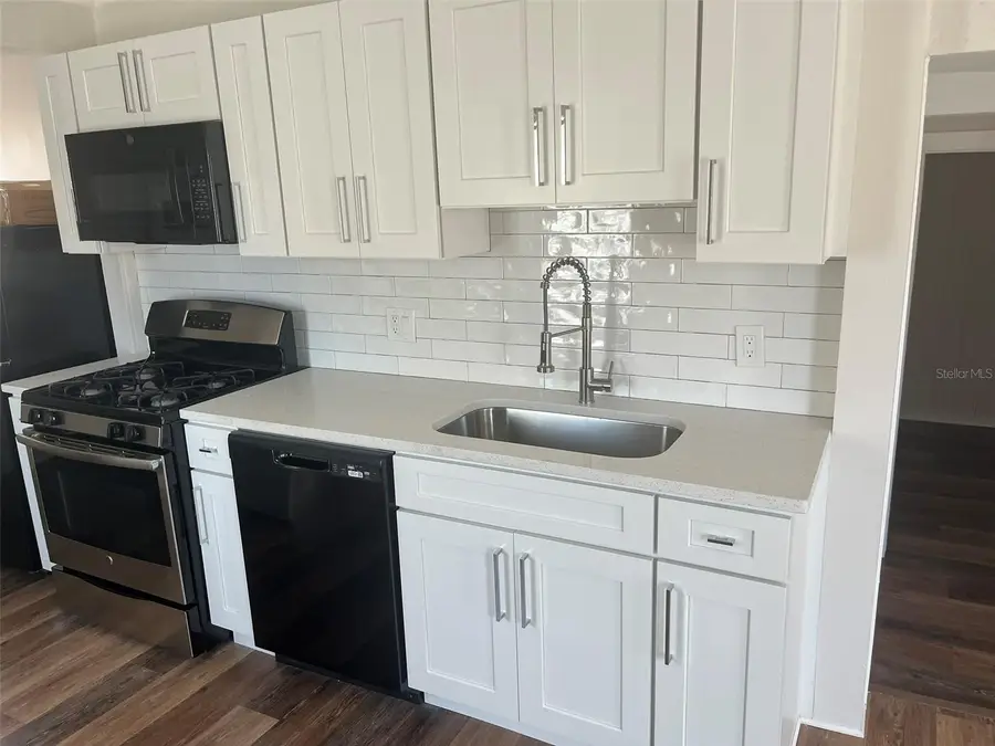 2027 36th Avenue N, Saint Petersburg, FL 33713 - #3