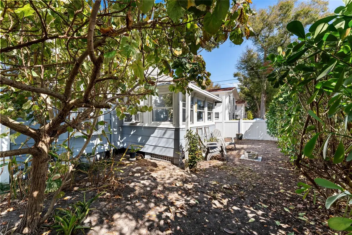 783 30th Avenue N, Saint Petersburg, FL 33704 - #1