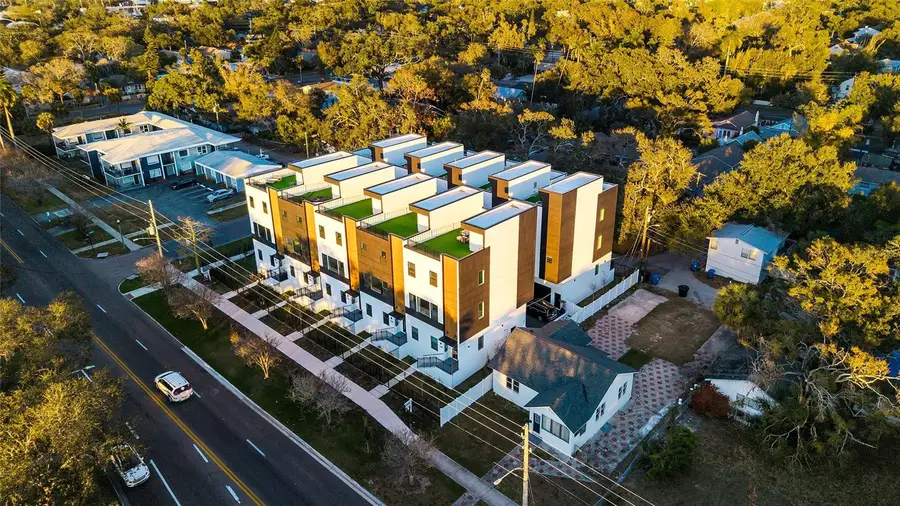 2118 4th Street, Saint Petersburg, FL 33705 - Image #2