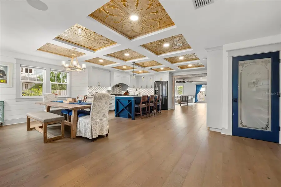 2420 14th Street N, Saint Petersburg, FL 33704 - #2