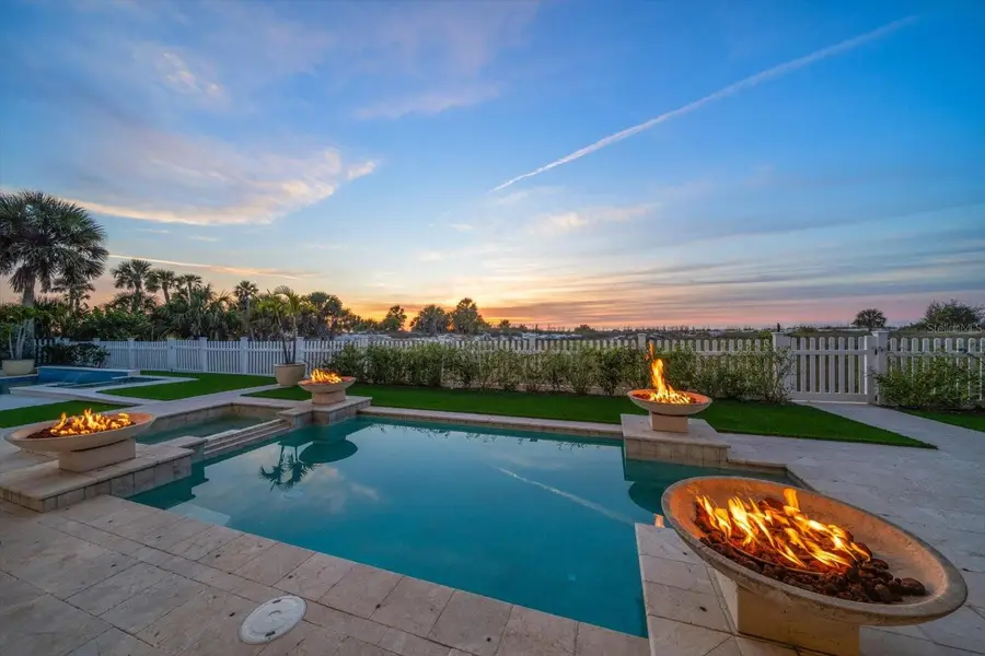 1040 Eldorado Avenue, Clearwater Beach, FL 33767 - Image #2