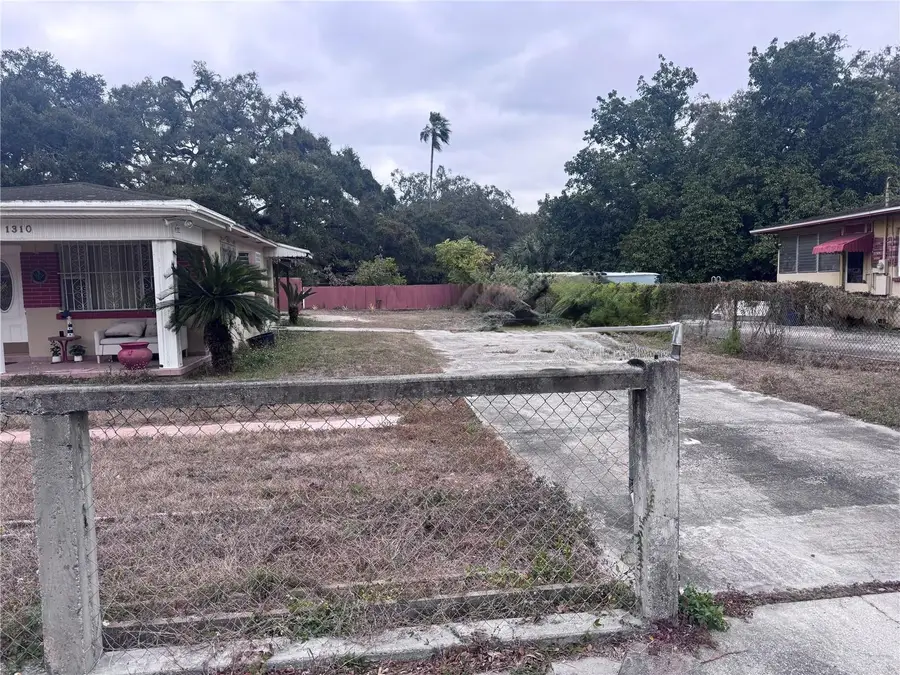 1310 E Ida Street, Tampa, FL 33603 - Image #3