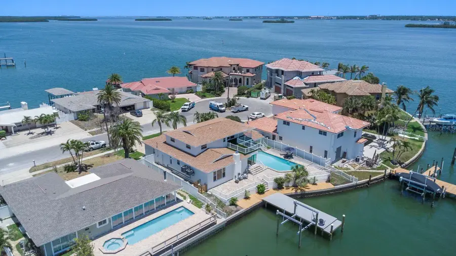 451 Palm Island Ne, Clearwater Beach, FL 33767 - Image #3