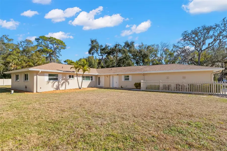 455 Pasaje Avenue, Tarpon Springs, FL 34689 - Image #2