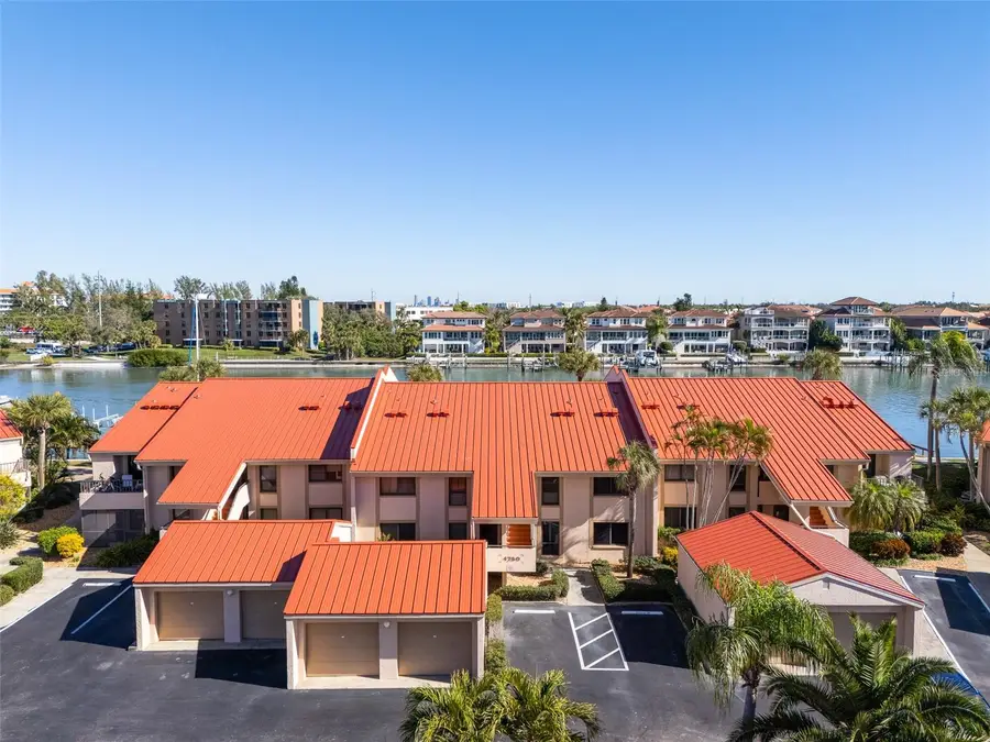 4750 Brittany Drive S #26, Saint Petersburg, FL 33715 - Image #2