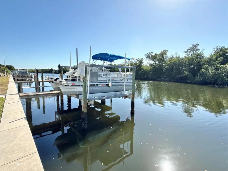 436 Mount Oak Avenue Ne #747, Saint Petersburg, FL 33702 - Image #3