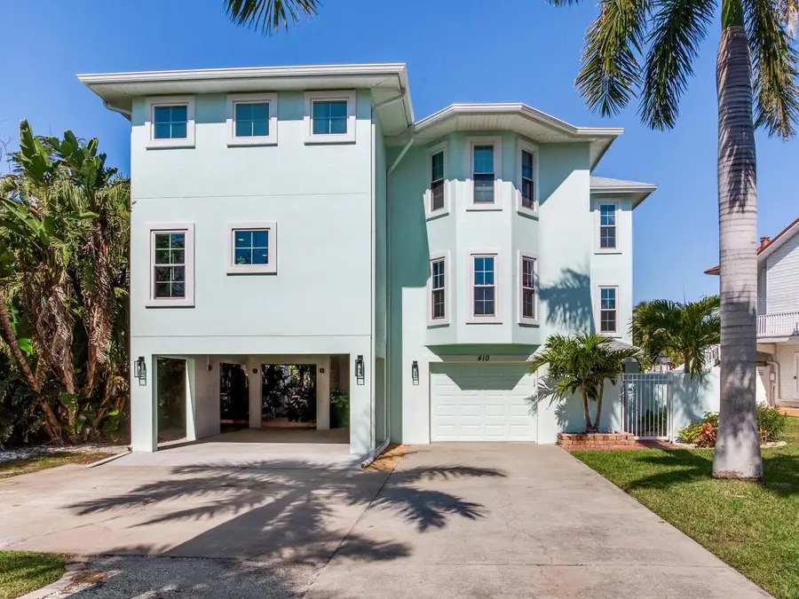 410 140th Avenue E, Madeira Beach, FL 33708 - Image #2