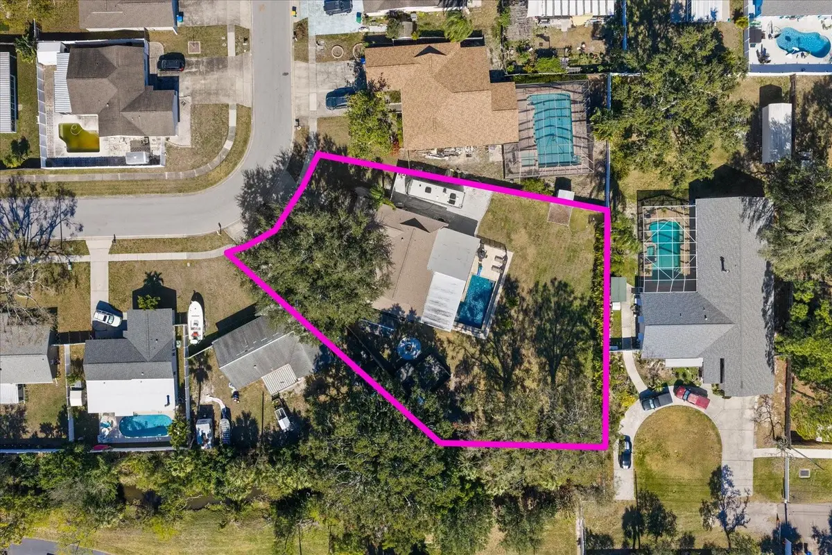 8227 Denise Drive E, Seminole, FL 33777 - Image #1