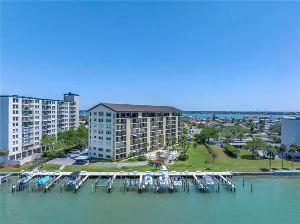 650 Island Way #204, CLEARWATER BEACH, FL 33767