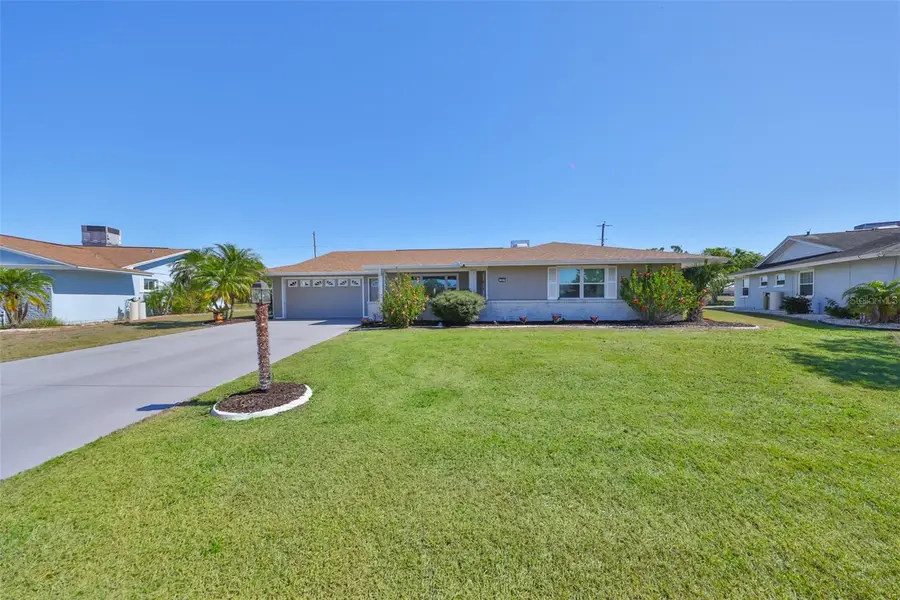 607 Fox Hills Drive, Sun City Center, FL 33573 - Image #3