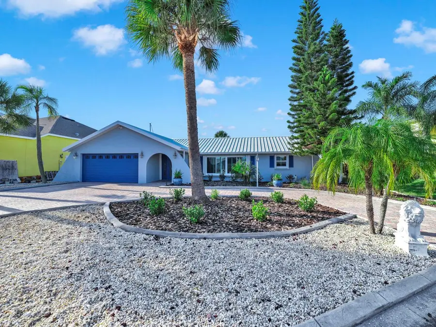 6344 Cottonwood Lane, Apollo Beach, FL 33572 - Image #2
