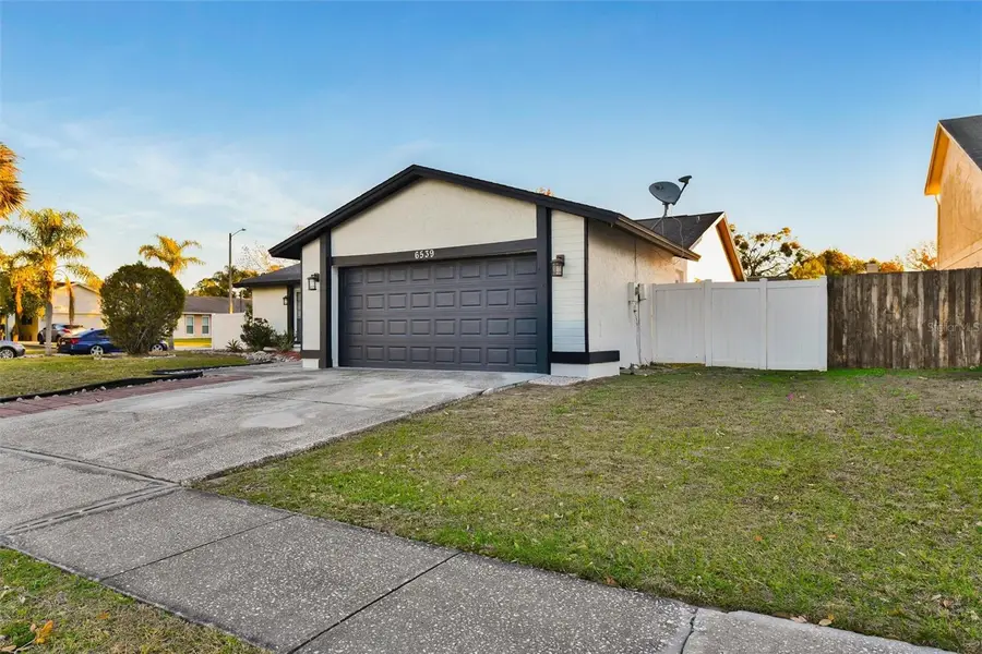 6539 Seafairer Drive, Tampa, FL 33615 - Image #3