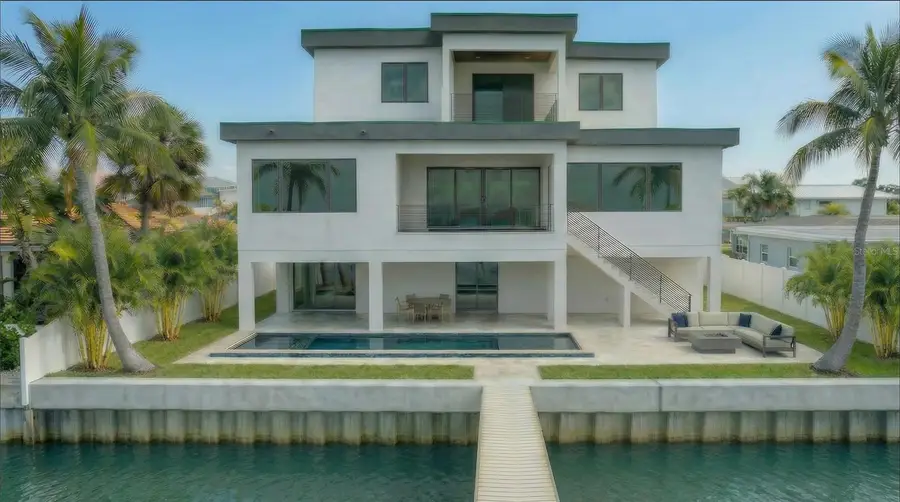 7981 2nd Avenue S, Saint Petersburg, FL 33707 - #3