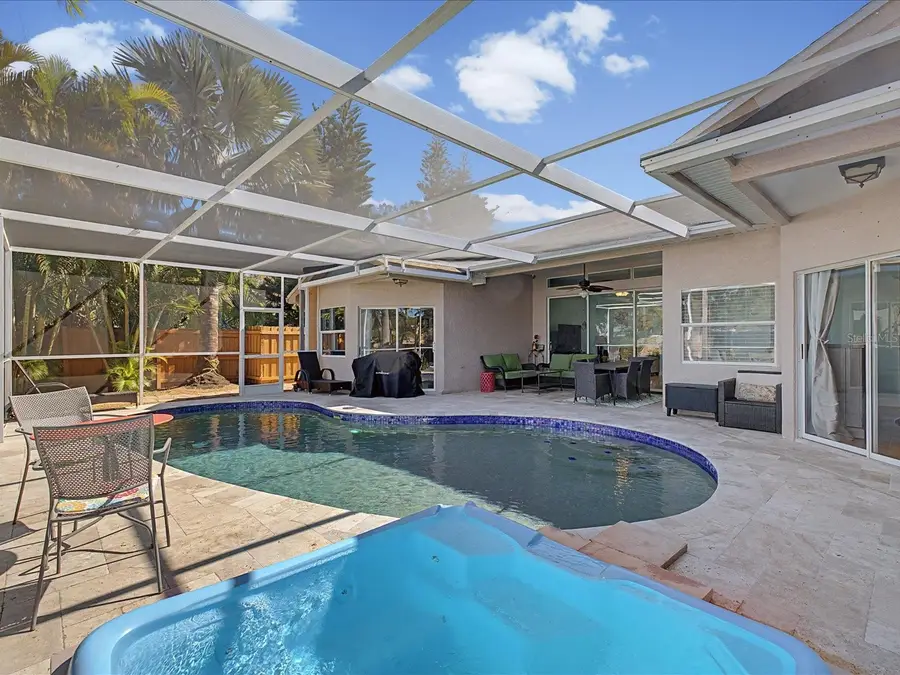 402 Village Drive, Tarpon Springs, FL 34689 - Image #2