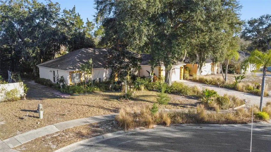 6041 Canopy Oaks Circle, New Port Richey, FL 34653 - Image #2