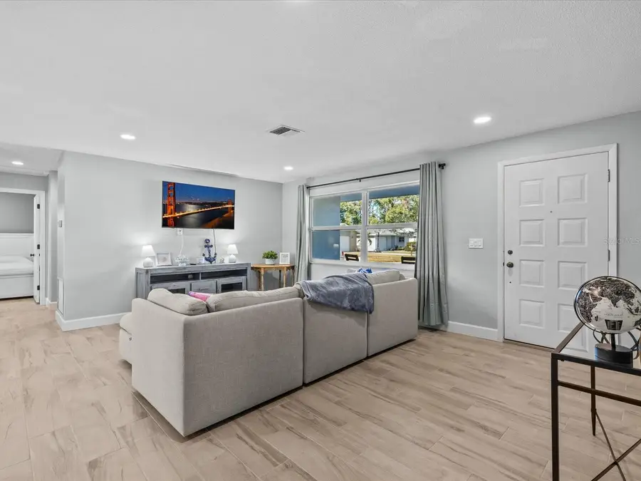 2573 Redwood Circle, Clearwater, FL 33763 - #2