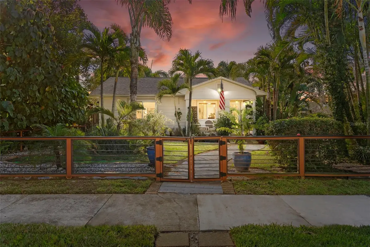 4862 Burlington Avenue N, Saint Petersburg, FL 33713 - #1