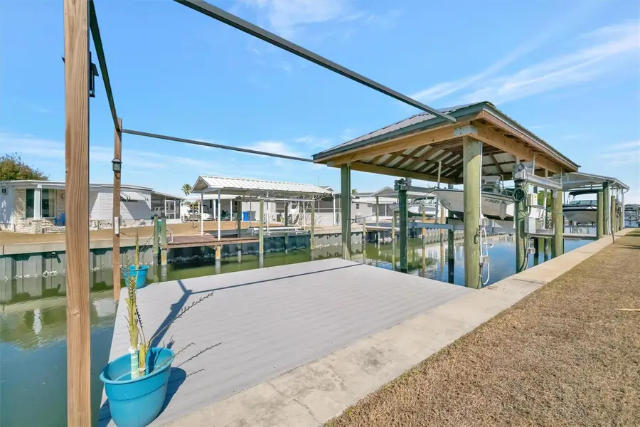 129 E Saint Lucia Loop, Apollo Beach, FL 33572 - Image #3