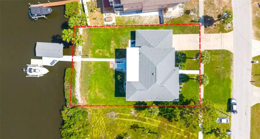 644 Bayshore Drive, Tarpon Springs, FL 34689 - Image #2