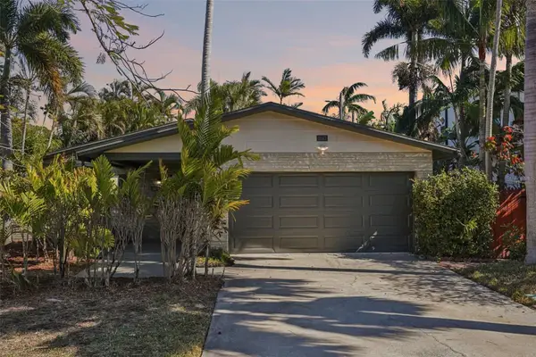 3843 Shore Acres Boulevard Ne, ST PETERSBURG, FL 33703