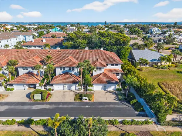 903 Pinellas Bayway S #308, ST PETERSBURG, FL 33715