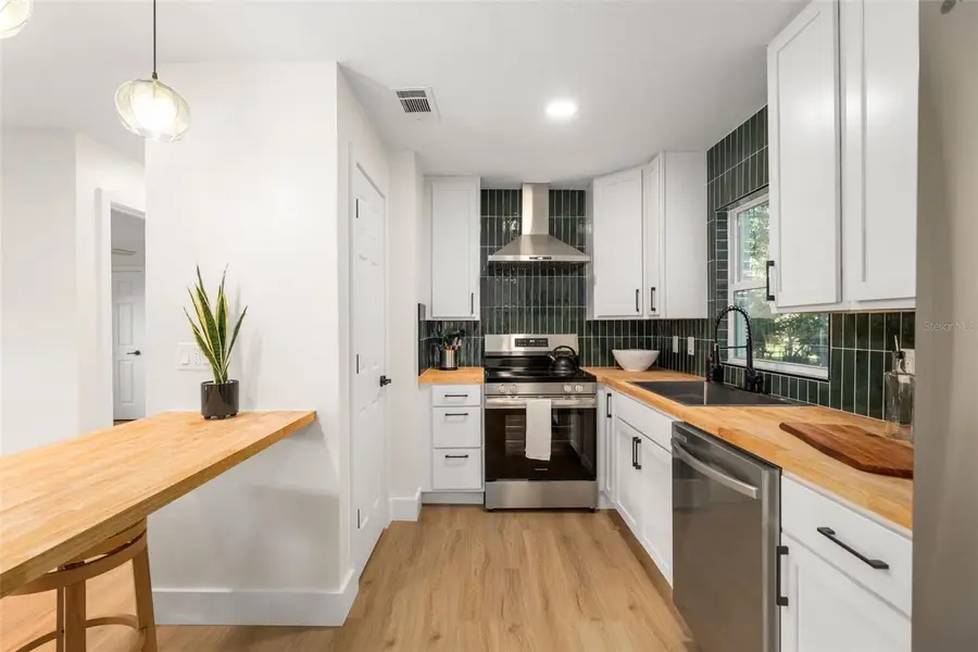 5630 NW 27th Terrace, Gainesville, FL 32653 - Image #3