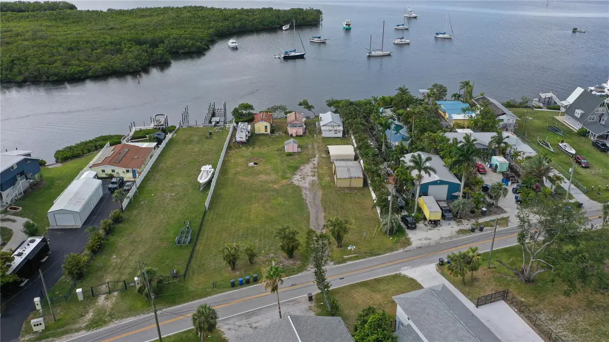 3306 W Shell Point Road, Ruskin, FL 33570 - Image #1