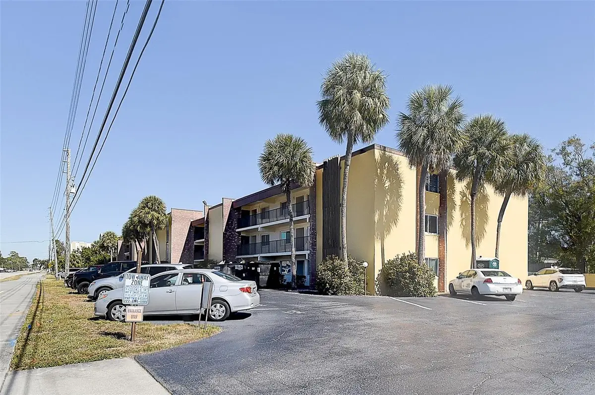 4435 1st Street Ne #111, Saint Petersburg, FL 33703 - Image #1