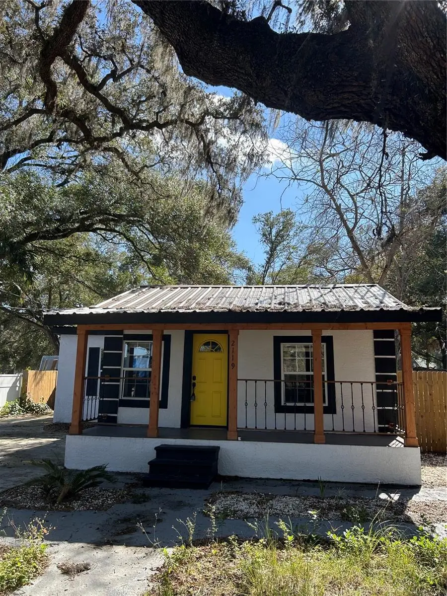 2119 E Ellicott, Tampa, FL 33610 - #1