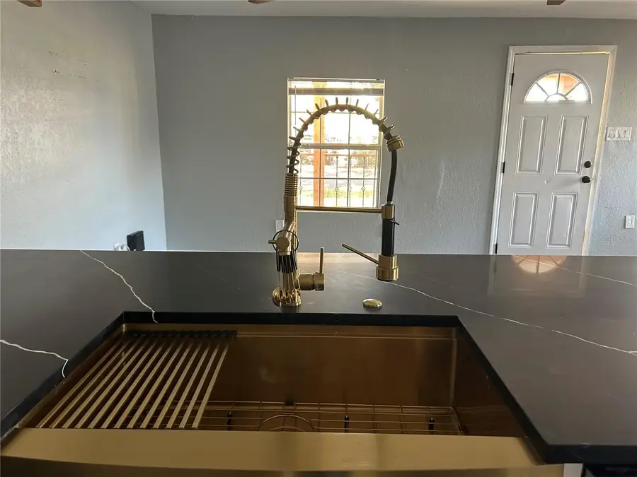 2119 E Ellicott, Tampa, FL 33610 - #3