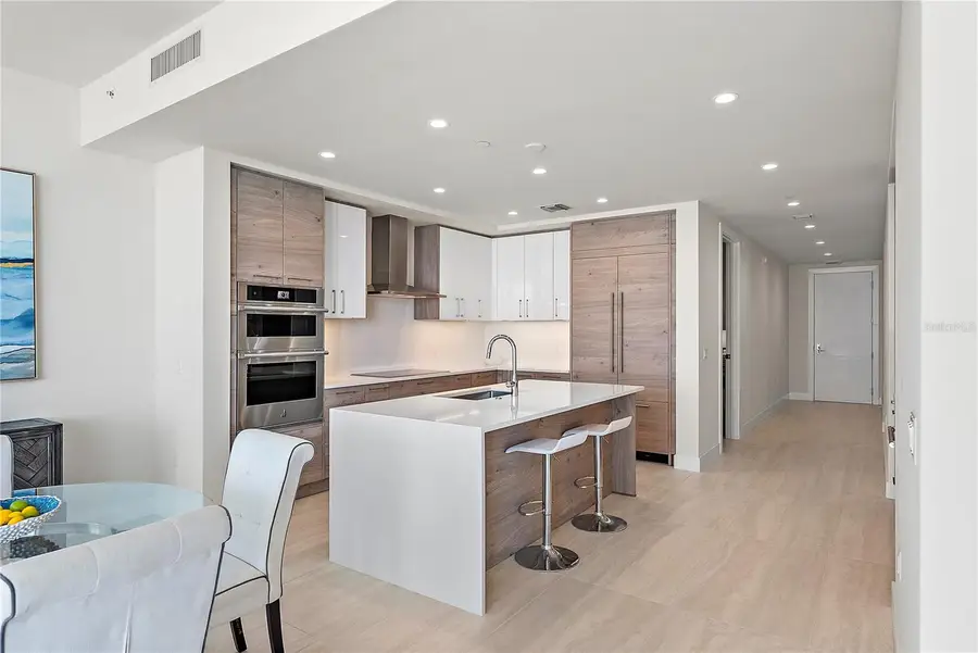 301 1st Street S #1607, Saint Petersburg, FL 33701 - #3