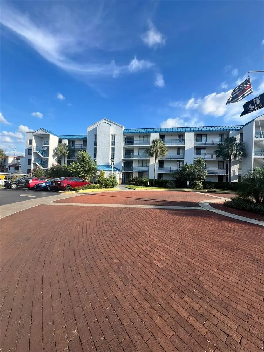 2424 W Tampa Bay Boulevard #L203, Tampa, FL 33607 - Image #1