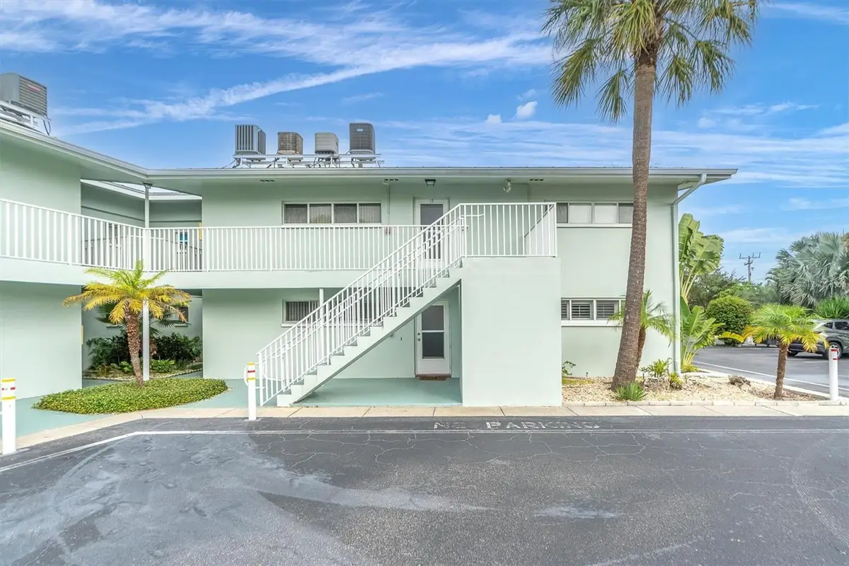 2566 Gary Circle #6, Dunedin, FL 34698 - Image #1