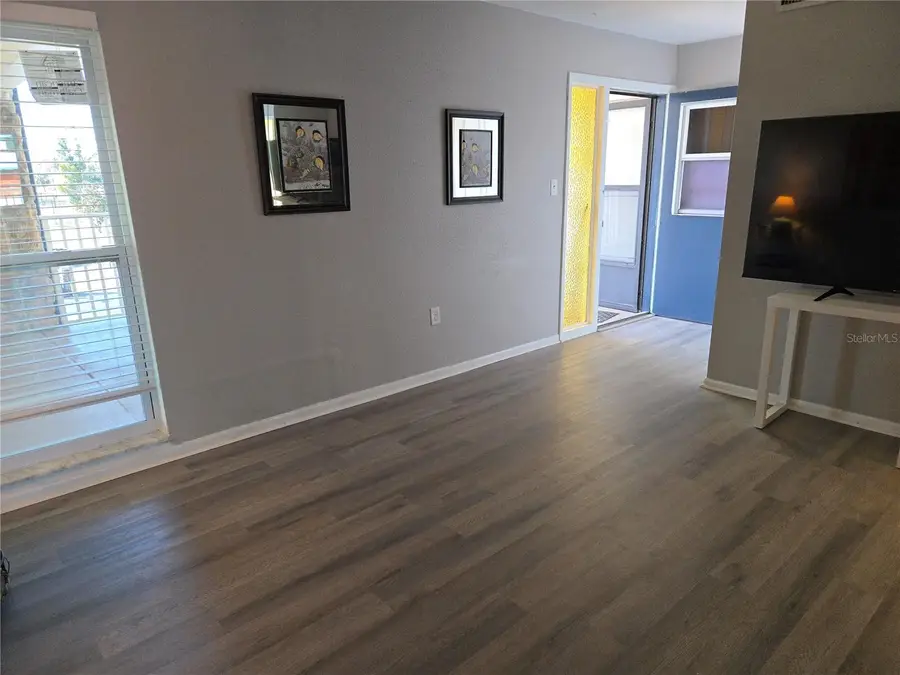 6100 12th Street S #313, Saint Petersburg, FL 33707 - #3