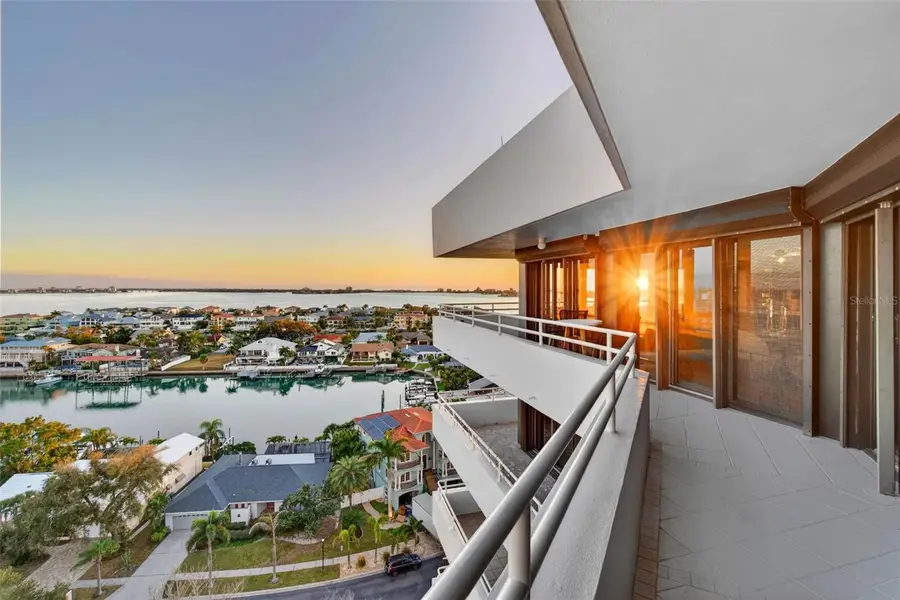 5950 Pelican Bay Plaza S #2A, Saint Petersburg, FL 33707 - Image #2