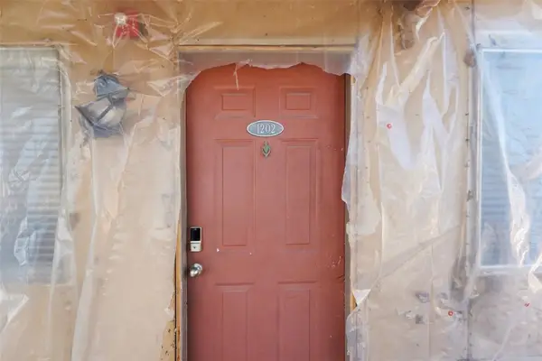 10265 Gandy Boulevard N #1202, ST PETERSBURG, FL 33702