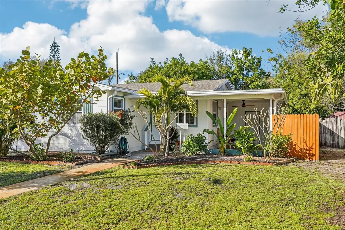 3927 10th Avenue N, Saint Petersburg, FL 33713 - Image #1