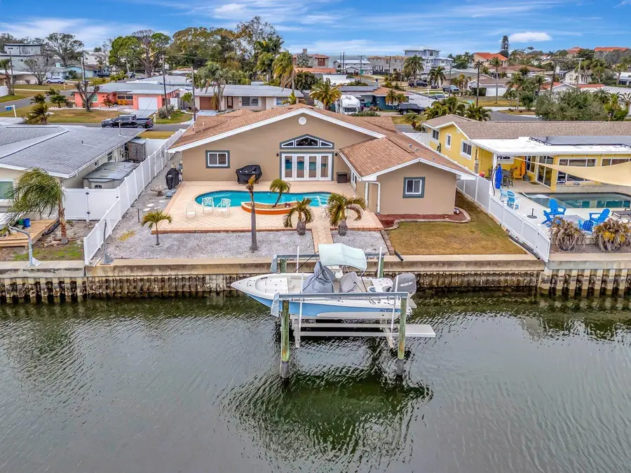 405 Driftwood Drive E, Palm Harbor, FL 34683 - Image #3