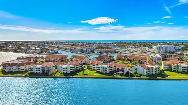 121 1st Street E #109, TIERRA VERDE, FL 33715