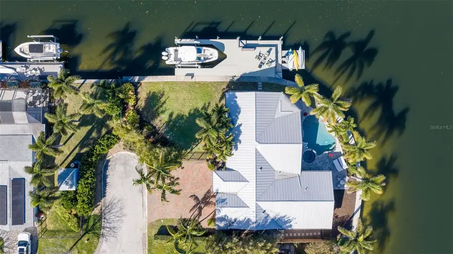 1481 49th Avenue Ne, Saint Petersburg, FL 33703 - Image #2